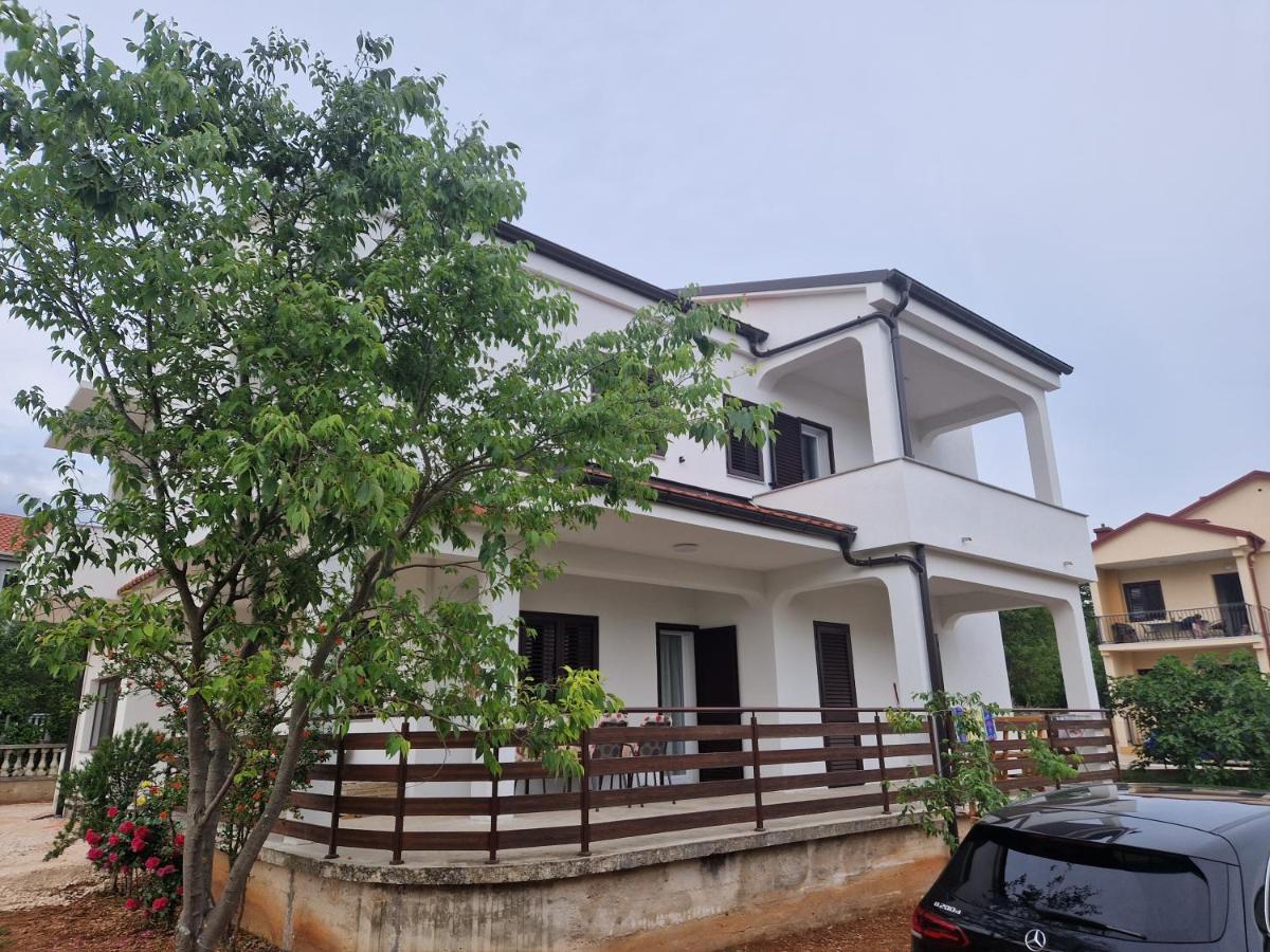 Apartmani Malo More 셀리네 외부 사진